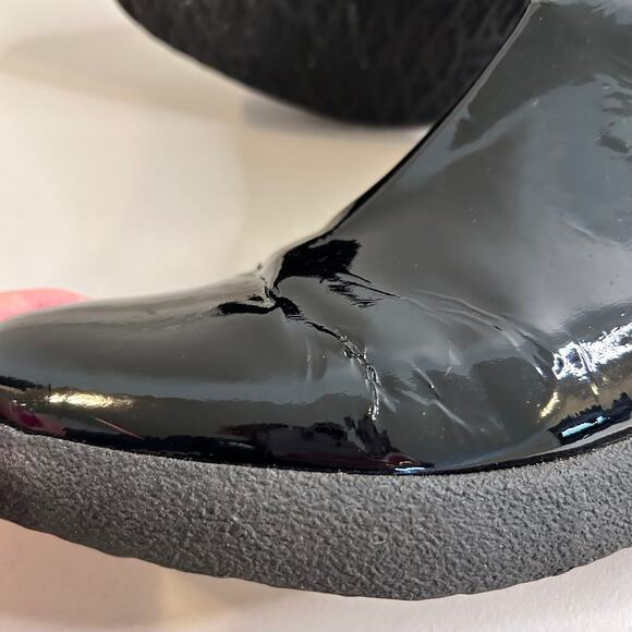 Robert Clergerie Chelsea Patent Leather Boots Paris France Womens 39.5 EU/8.5 US - Picture 10 of 16